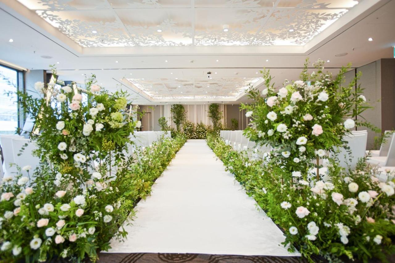 Hotel Courtyard By Marriott Seoul Botanic Park Exterior foto
